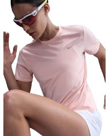 Remera Nike Swift